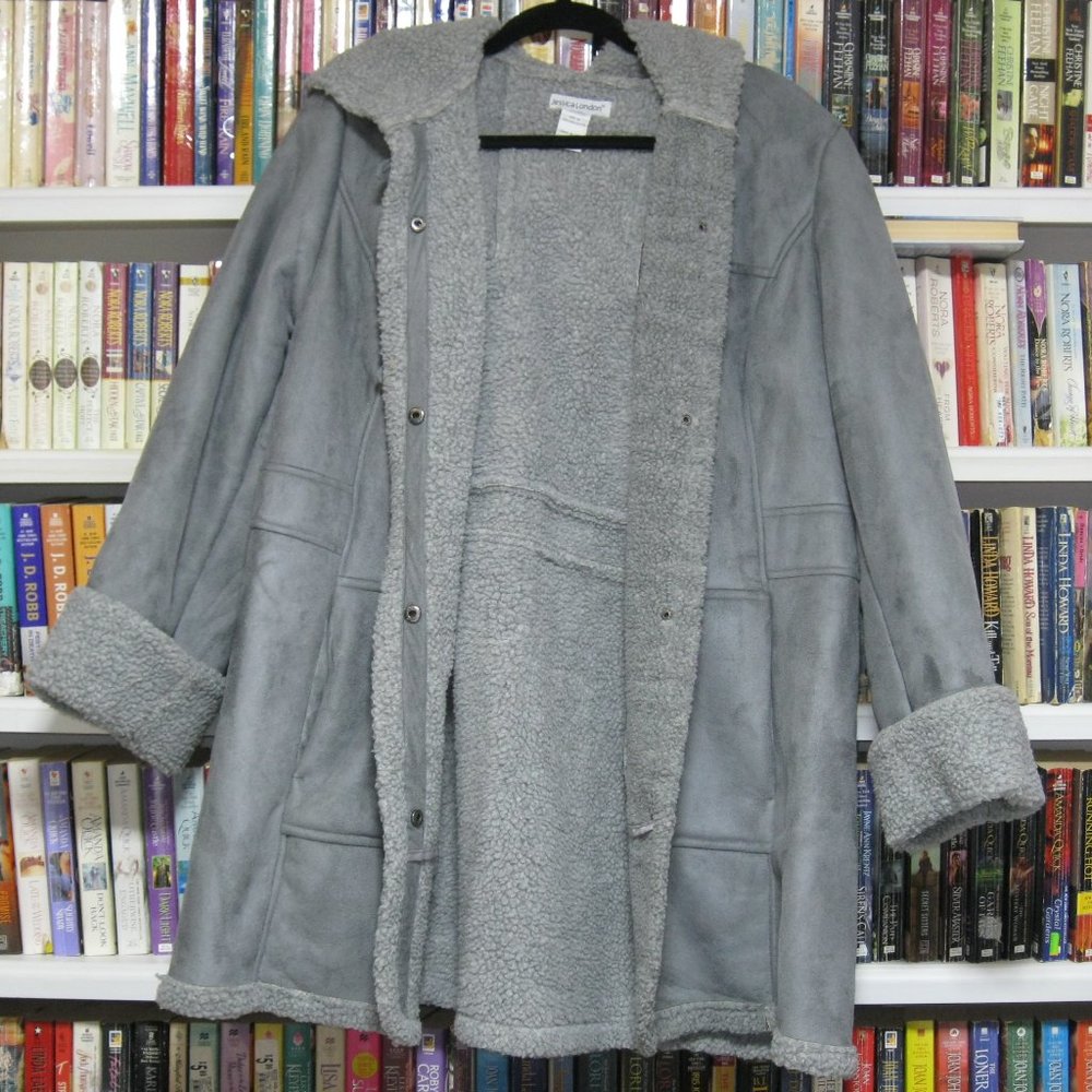 Jessica London med. gray faux suede coat